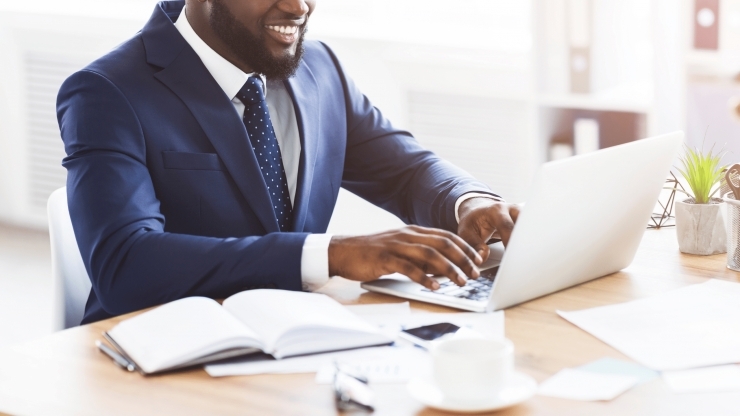 CURSO DE ATUALIZAÇÃO DIRETOR DE ENSINO - PRESENCIAL E ON-LINE